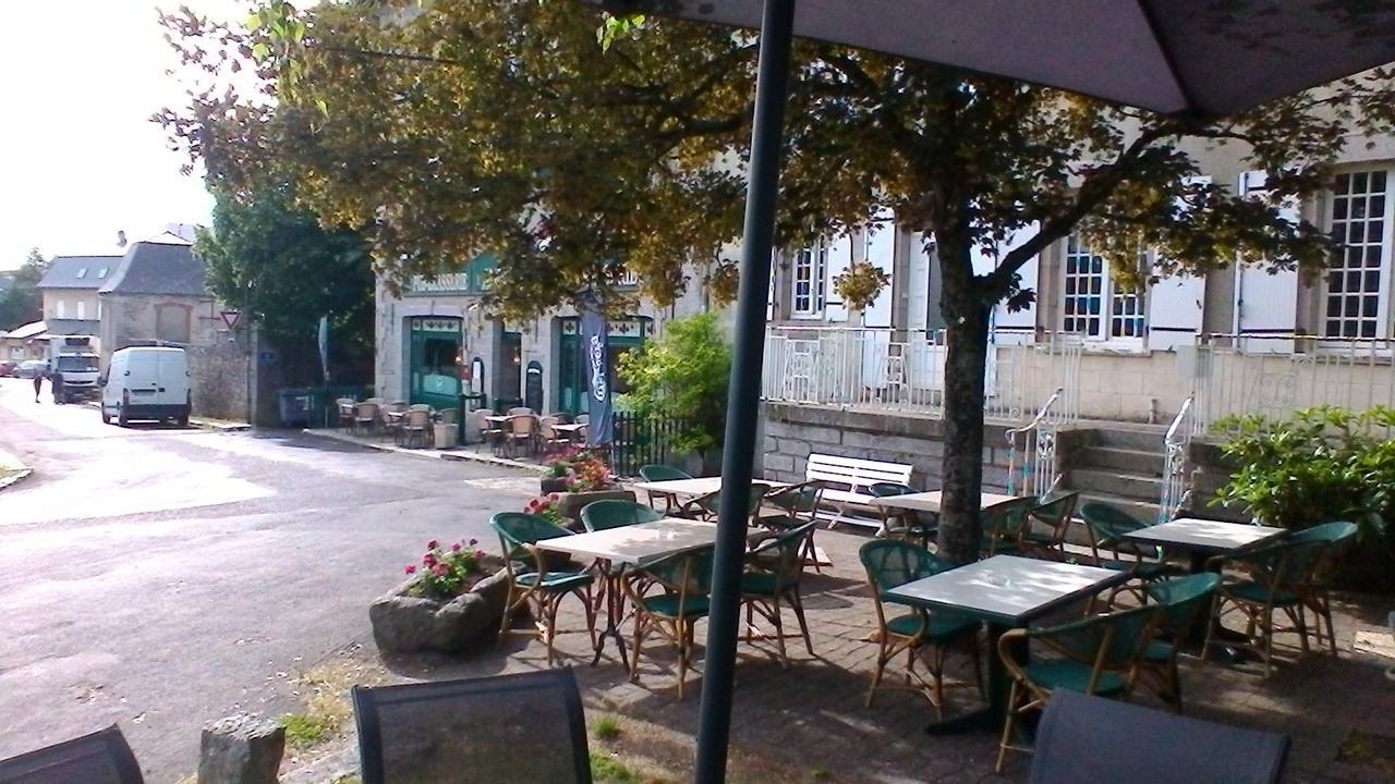 Hotel Jeanne D'Arc Saint-Chély-dʼApcher Zewnętrze zdjęcie